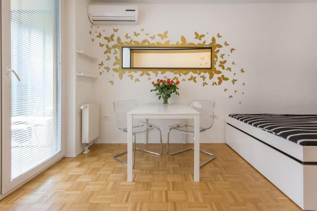 Gorgeous Central Flat With Garage Λιουμπλιάνα Εξωτερικό φωτογραφία